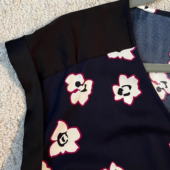 Express Women’s Navy Silky Floral Blouse with Cuffed Cap Sleeve, Deep V - Picture 4 of 8